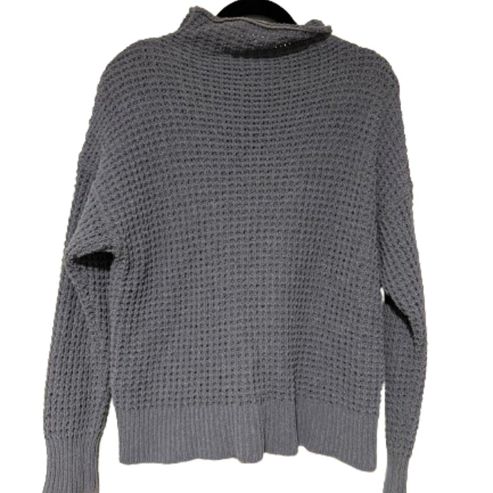 💙 Light Blue American Eagle Sweater - Medium